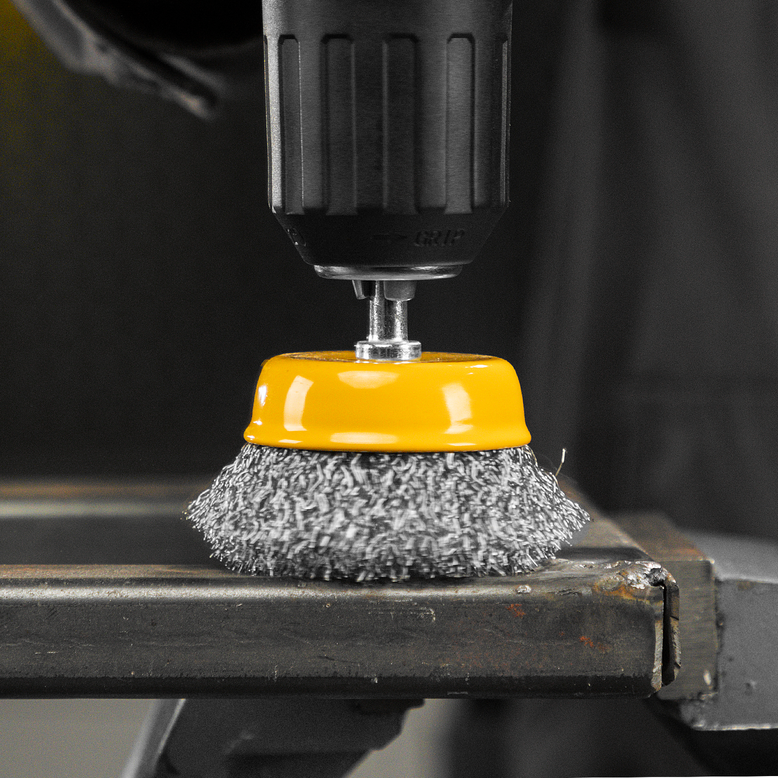 Щетка для дрели, 50 мм, Чашка, со шпилькой, нержавеющая витая проволока Denzel