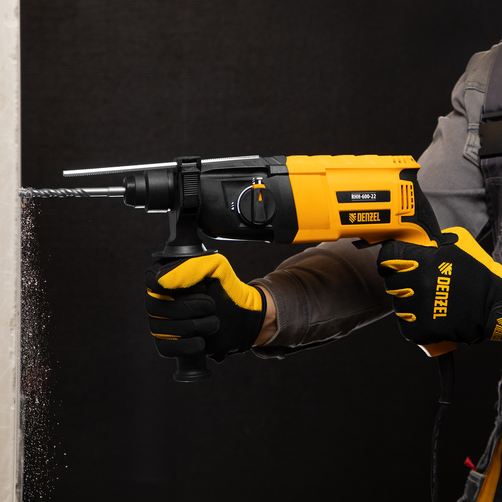 Перфоратор электрический RHH-600-22, SDS-plus, 600 Вт, 2,5 Дж, 2 реж.// Denzel