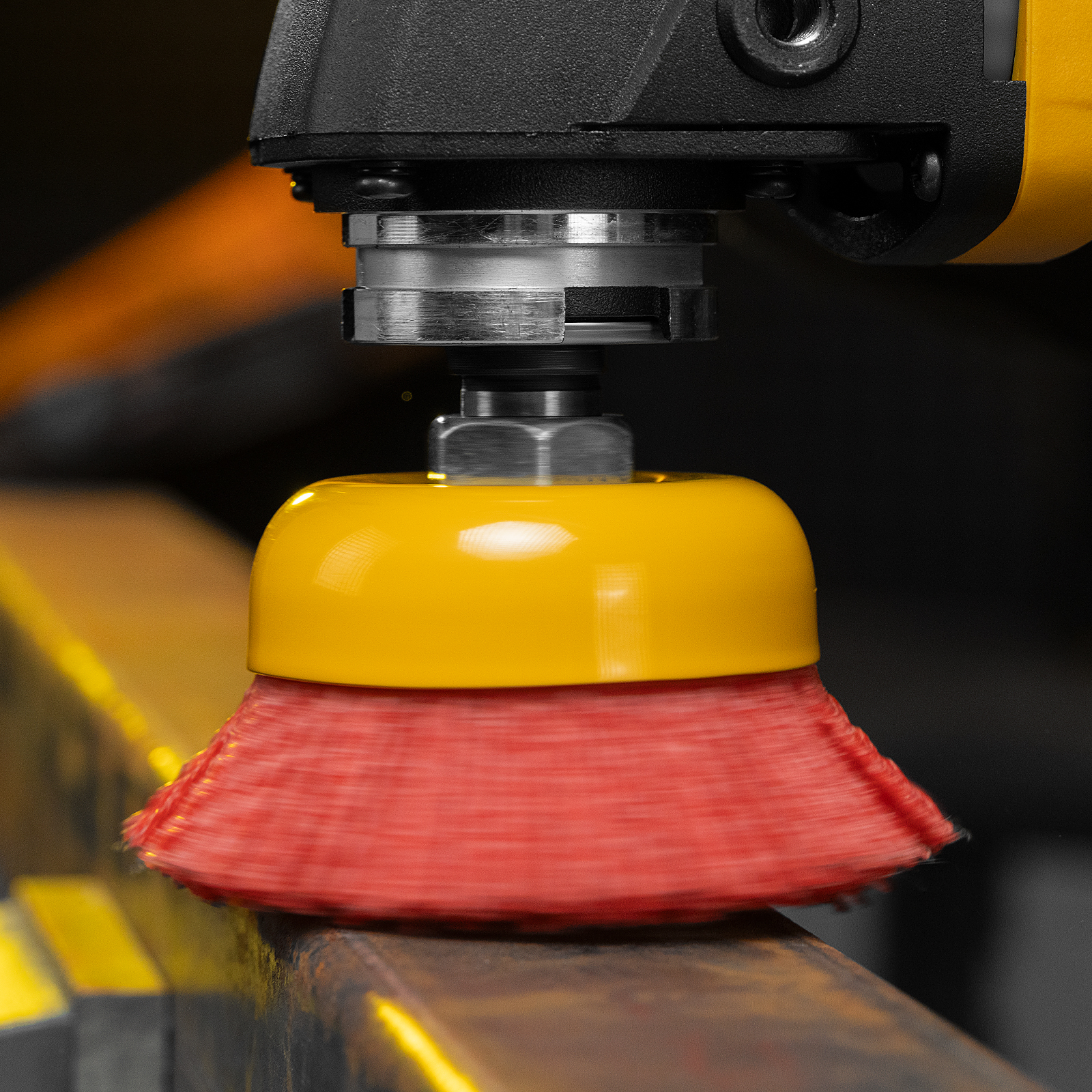 Щетка для УШМ, 75 мм, Чашка, нейлоновая щетина, М14 Denzel