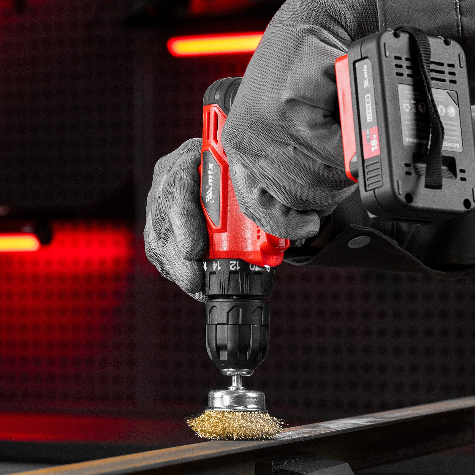 Набор щеток для дрели, 6 шт, 5 плоских 40-50-65-75-100 мм + 1 "чашка" 50 мм, со шпильками Matrix