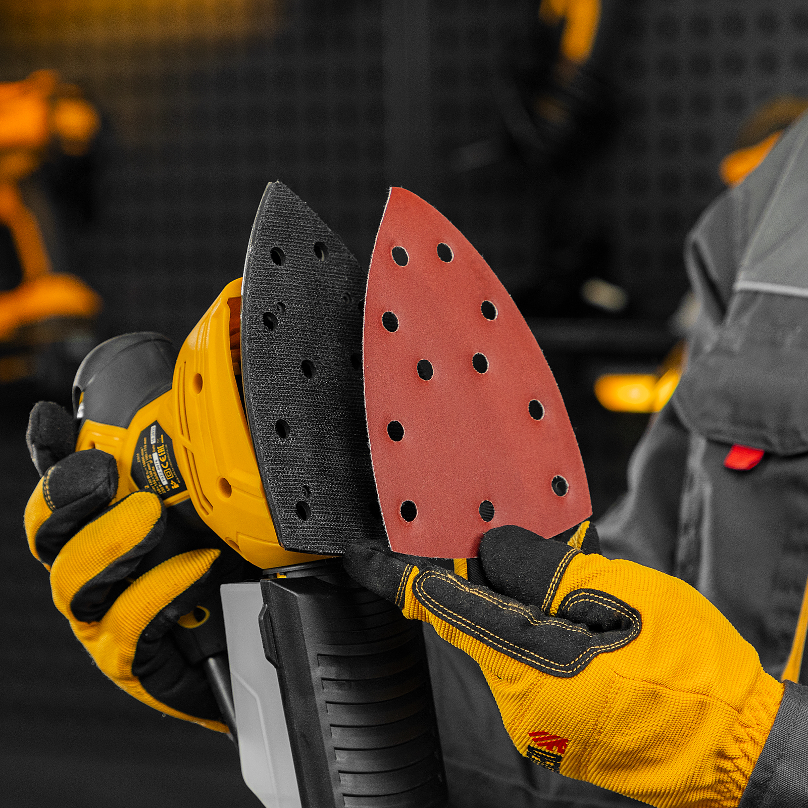 Треугольник абразивный на ворc. подложке под "липучку", перф., P 600, 150х150х100 мм, 5 шт. Denzel